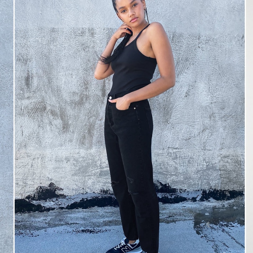 Aritzia Straight Leg Baggy Jeans